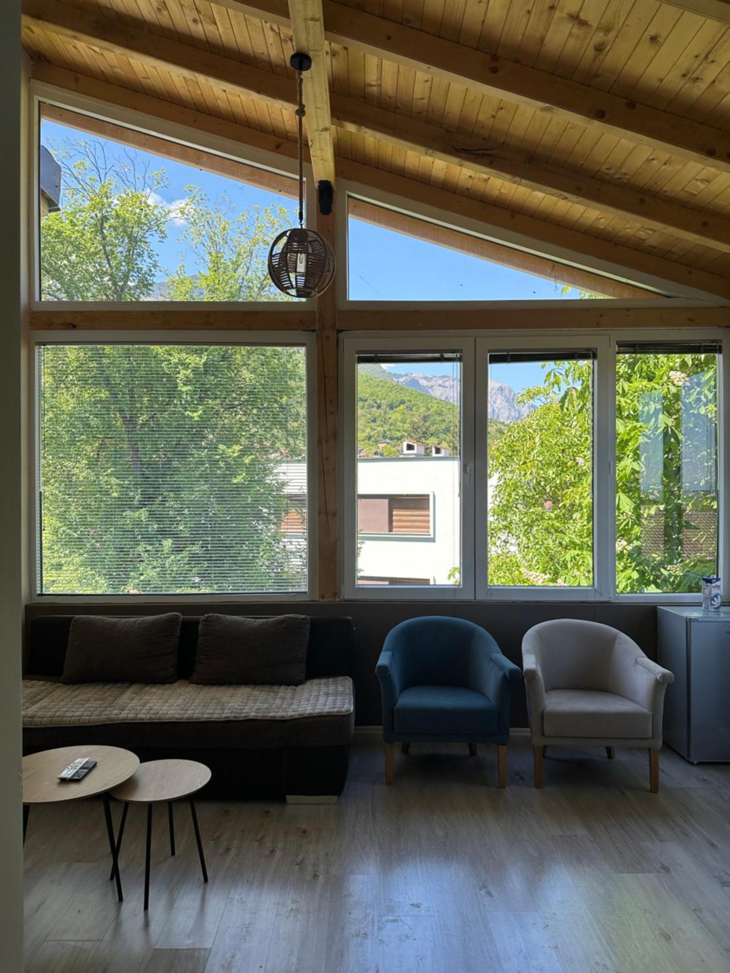 Bora Hotell Peje Eksteriør bilde